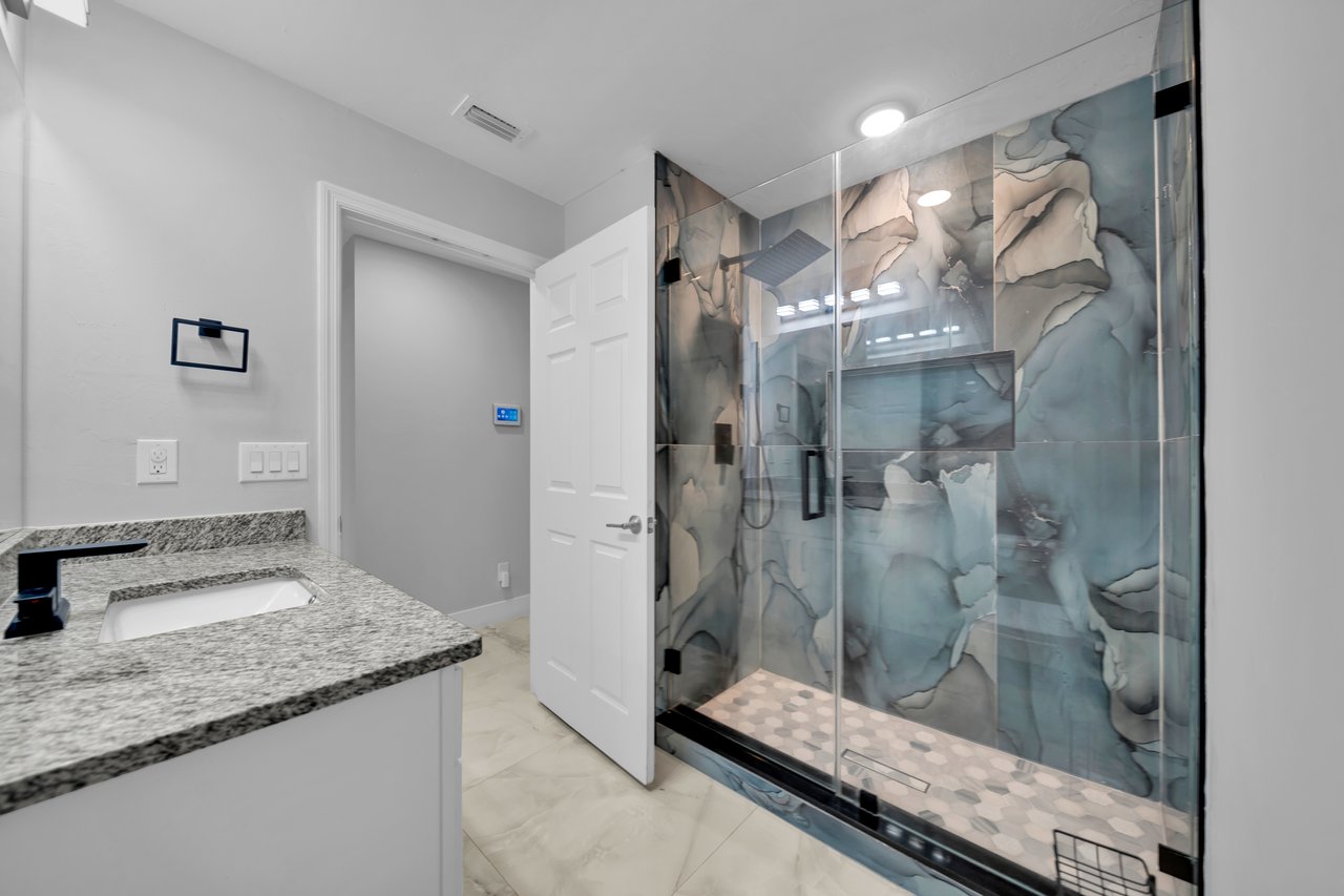The Modern Flex Residence 