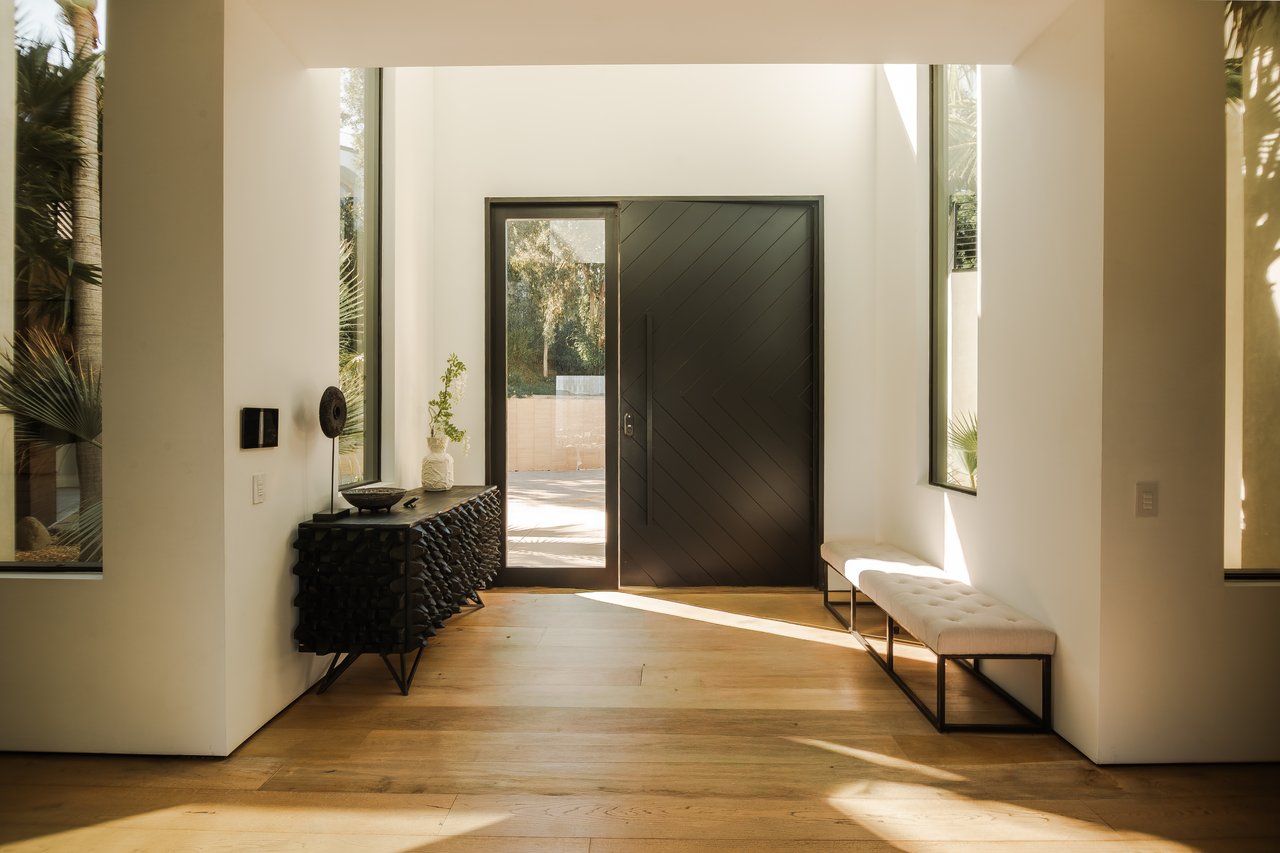 13331 Mulholland Dr, Beverly Hills