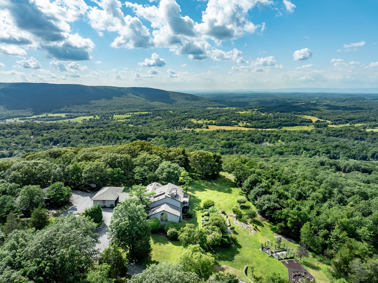 12 Mountain Brook Road