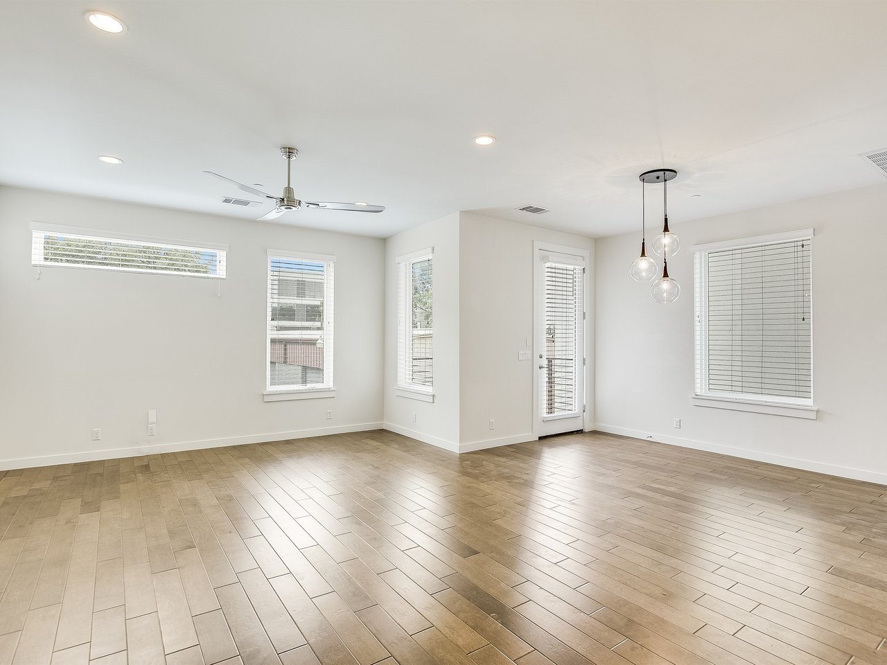 2301 Bluebonnet Lane #12