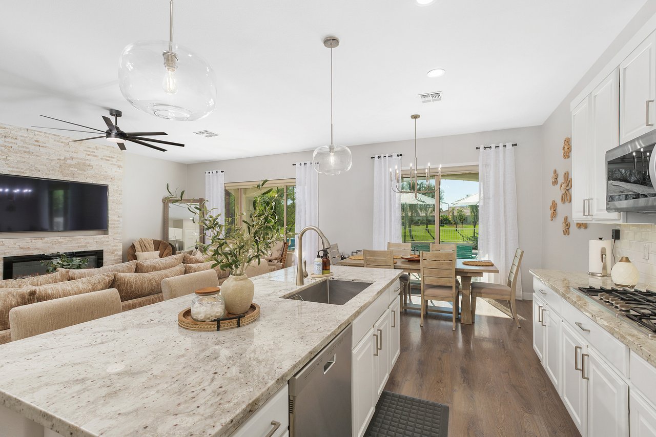 Poolside & Par on San Mateo