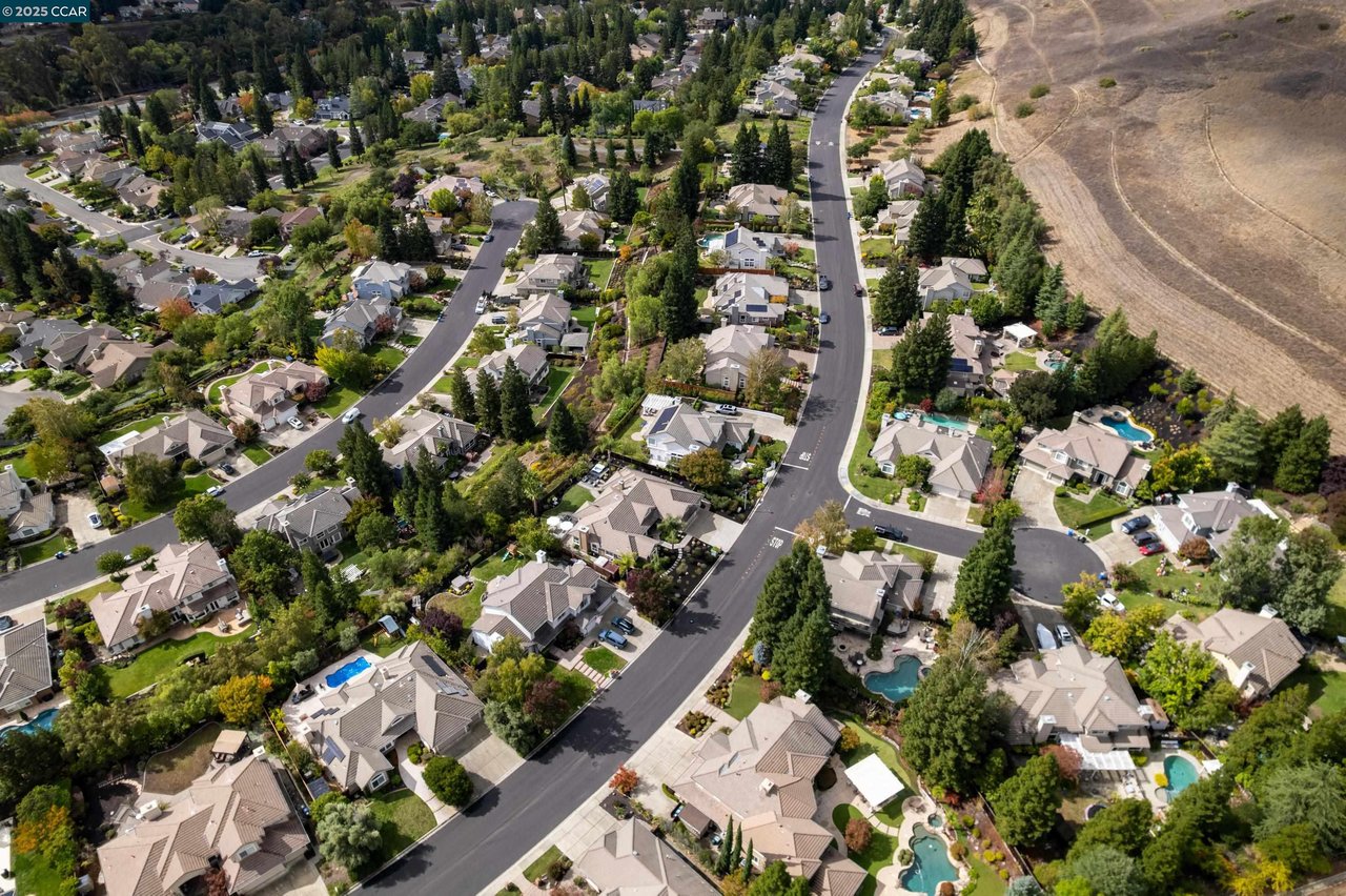 160 Alta Vista Way, Ca. 94506 in Danville.  Call David Weiss with Compass for a Showing at 925.232.4260