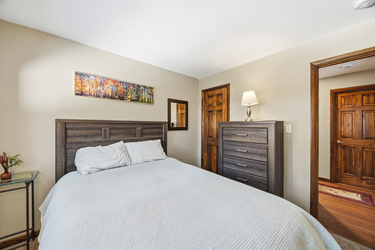 607 W Lovell Gulch Road