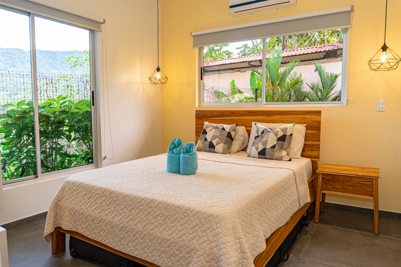 Cozy Turnkey 3-Bedroom Home with Pool in Uvita