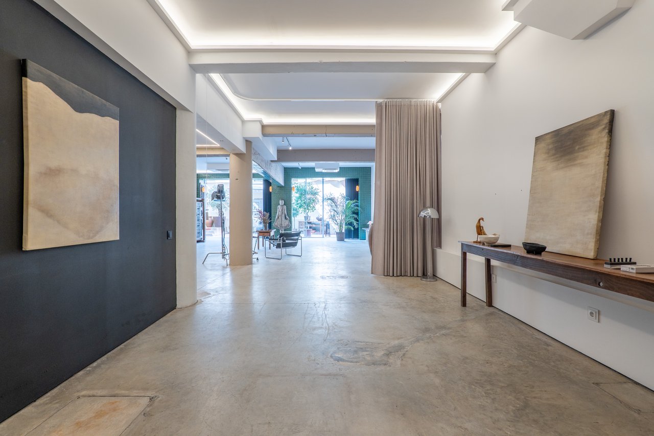 Versatile Loft-Style Living + Office Space in Porto’s Vibrant Art District