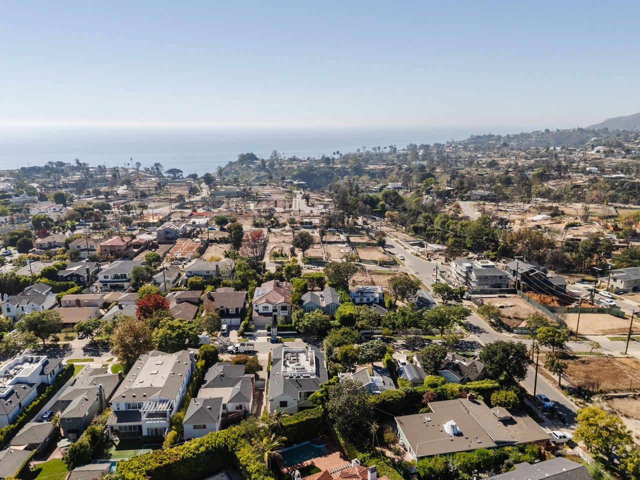 16045 Northfield St, Pacific Palisades 