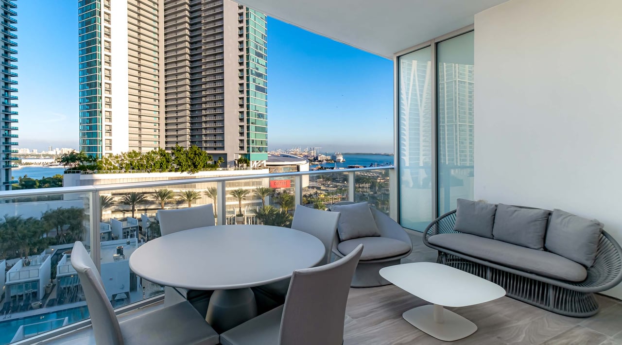 Paramount Miami Worldcenter | $700K +