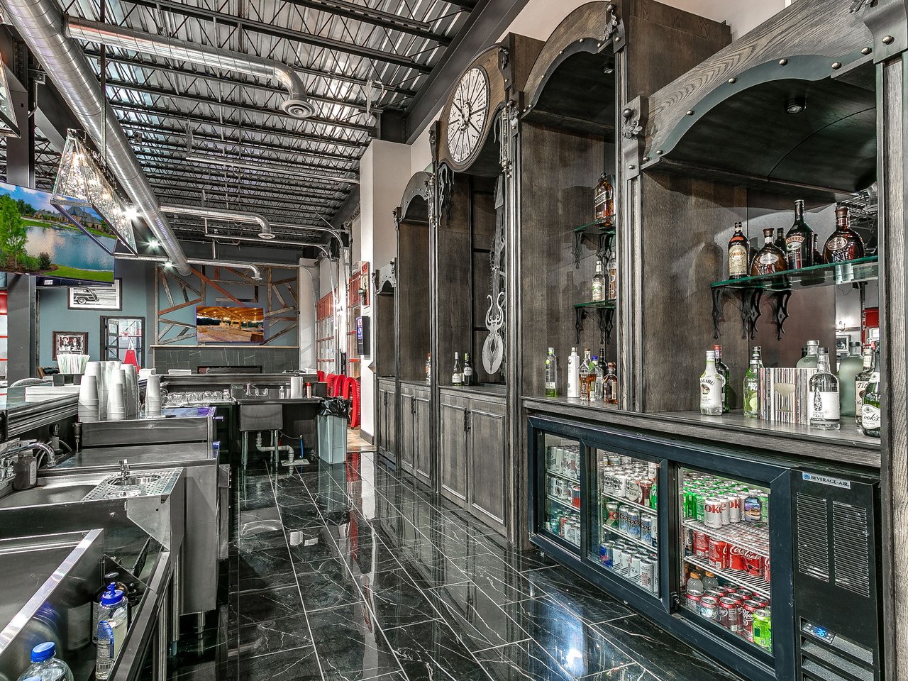 A Global Sensation in Oklahoma City: The Ultimate Luxury Estate with Commercial-Scale Potential - Wyatt Poindexter - The Agency OKC