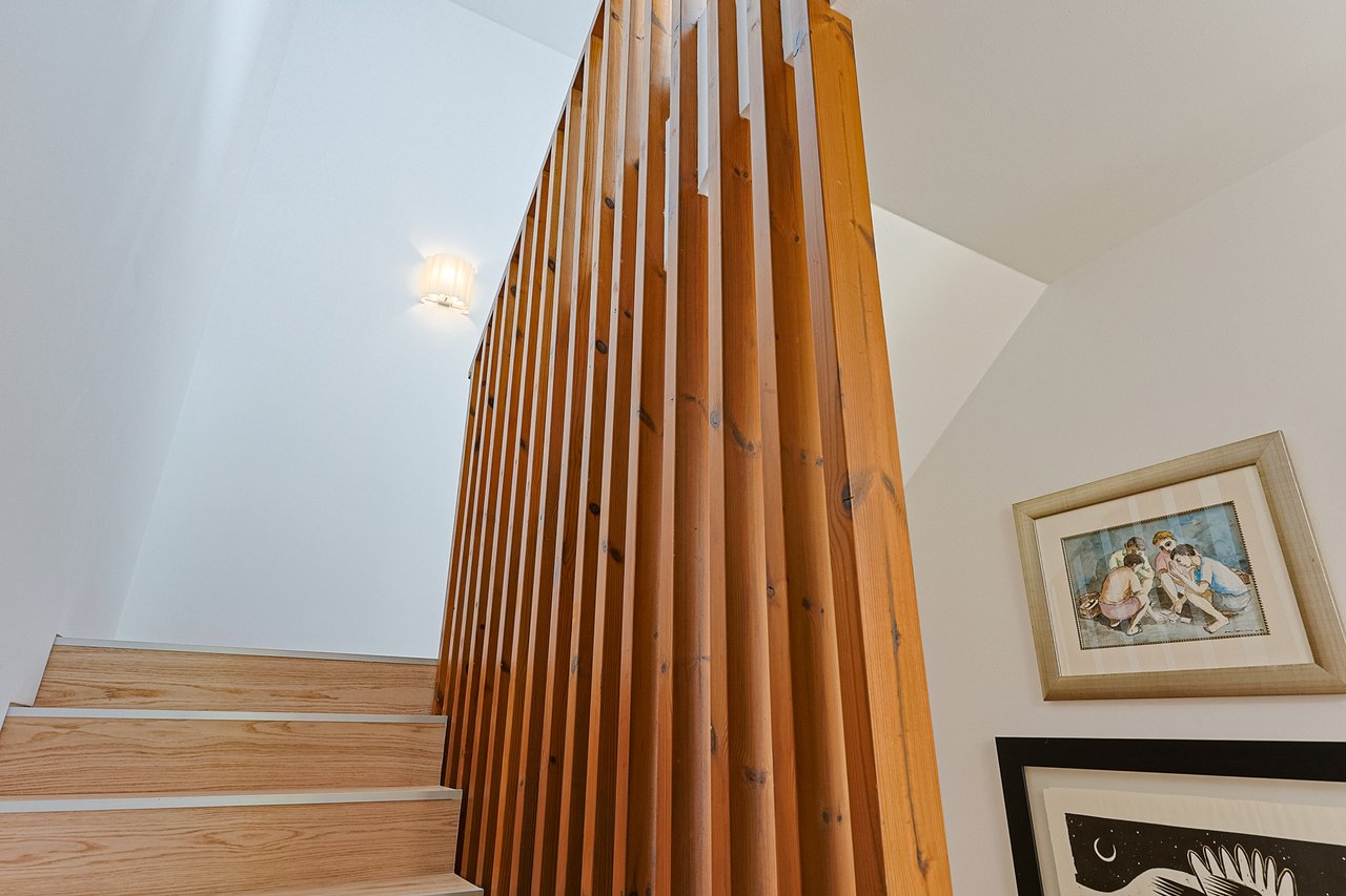 “The Green Villa” – Elegant Luxury Villa with Pool in Carnaxide, Oeiras