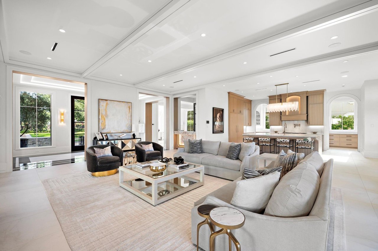 Love at First Showing