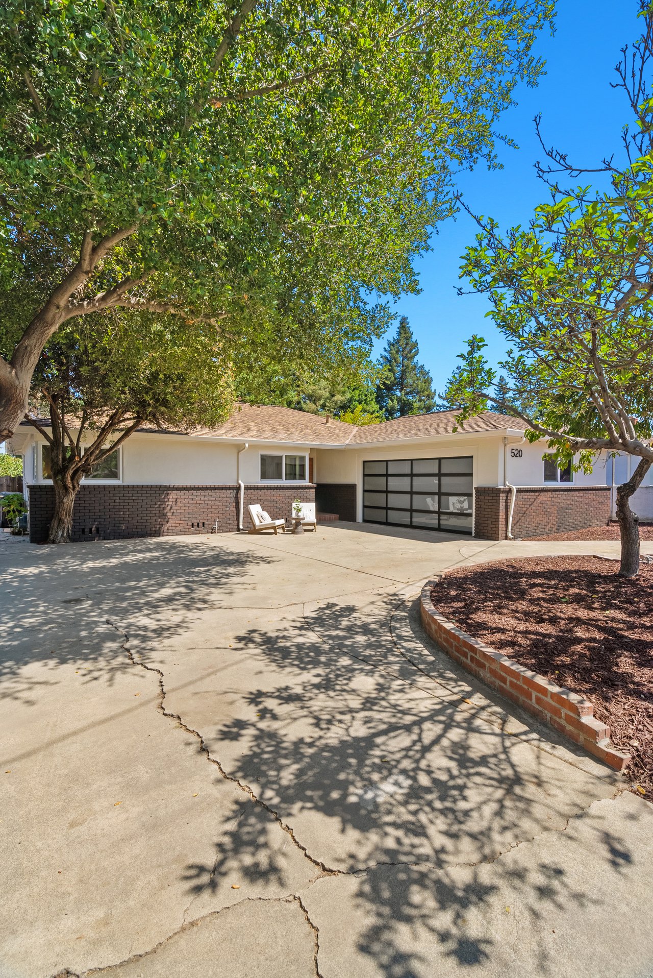 520 South Bayview Avenue