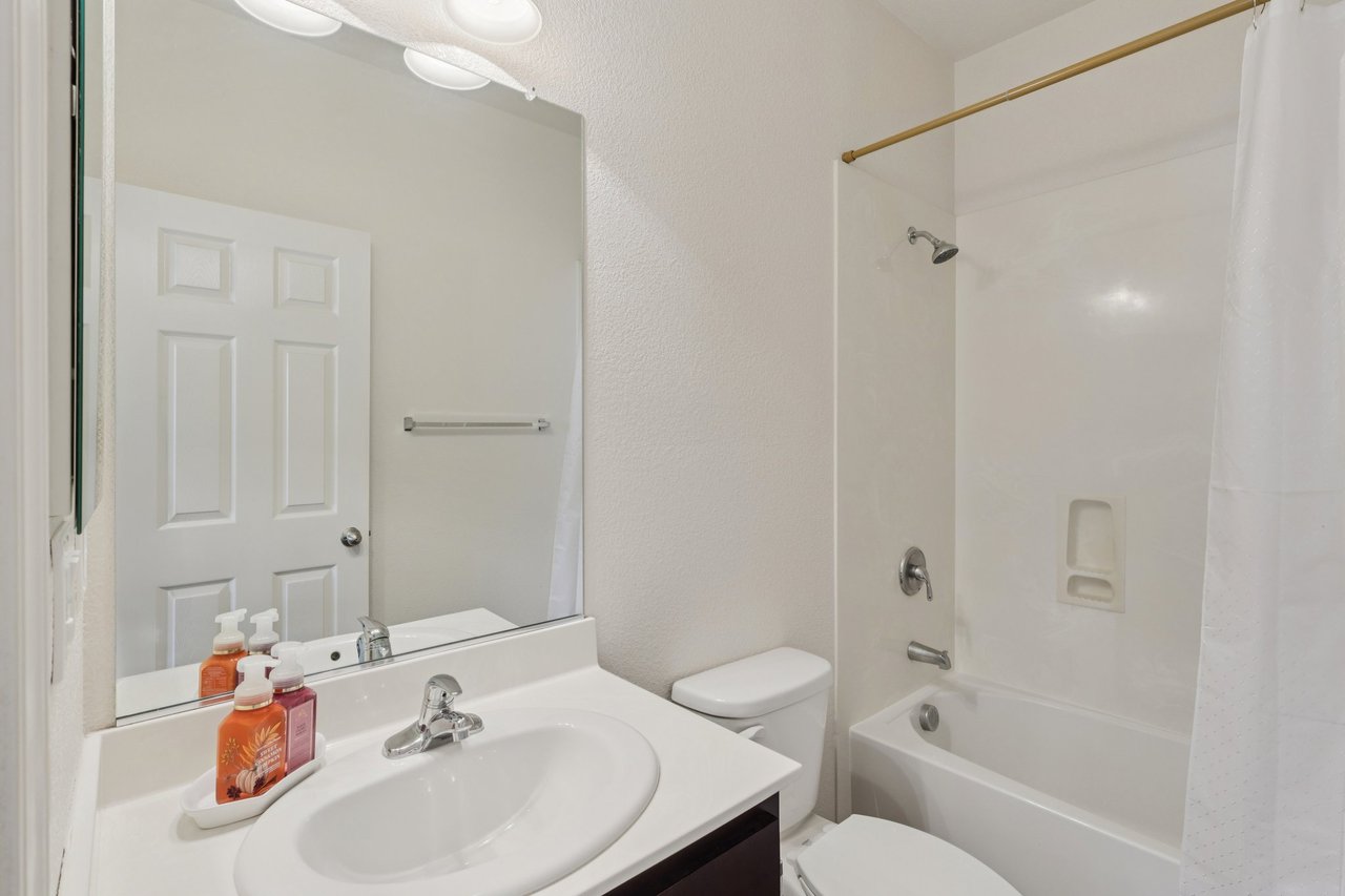 5348 Gramercy Cir