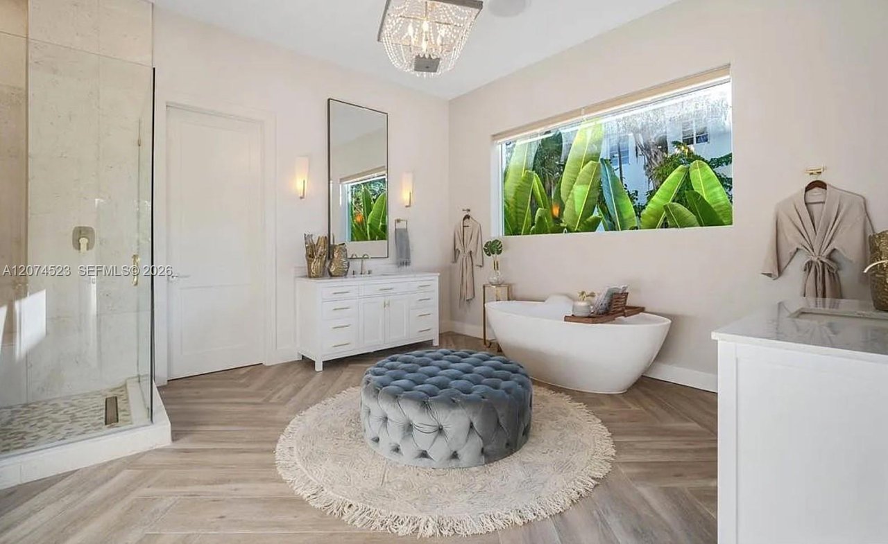 607-se-6-streetfort-lauderdale-fl-home-for-sale-bathroom