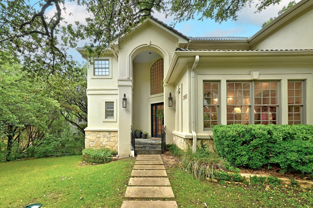 2100 Rue De St. Germaine