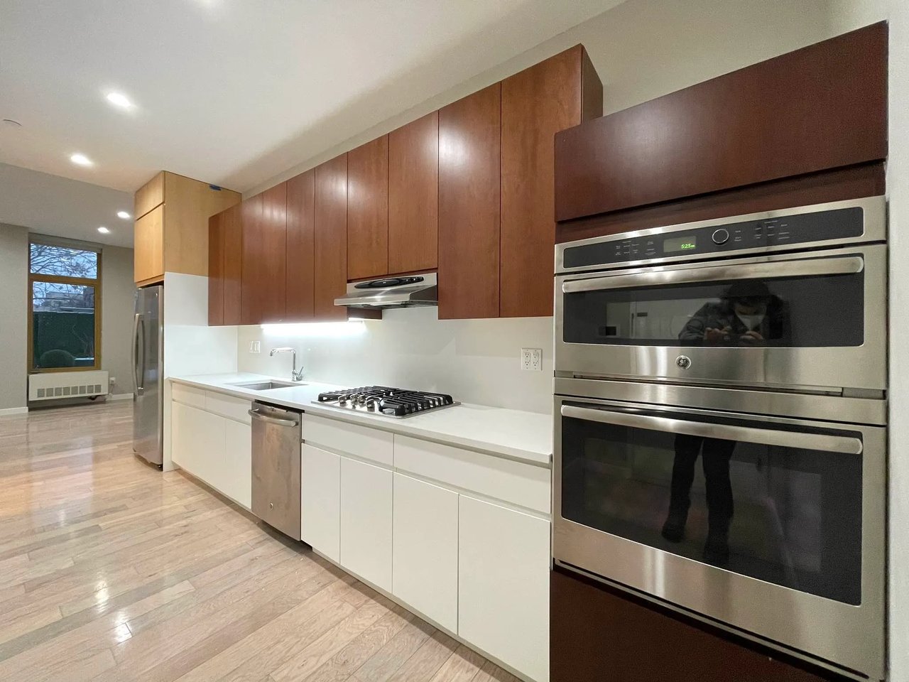 47-09 5th Street Unit: 202