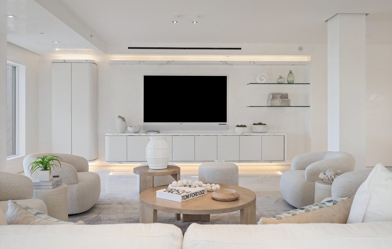 7921 Fisher Island