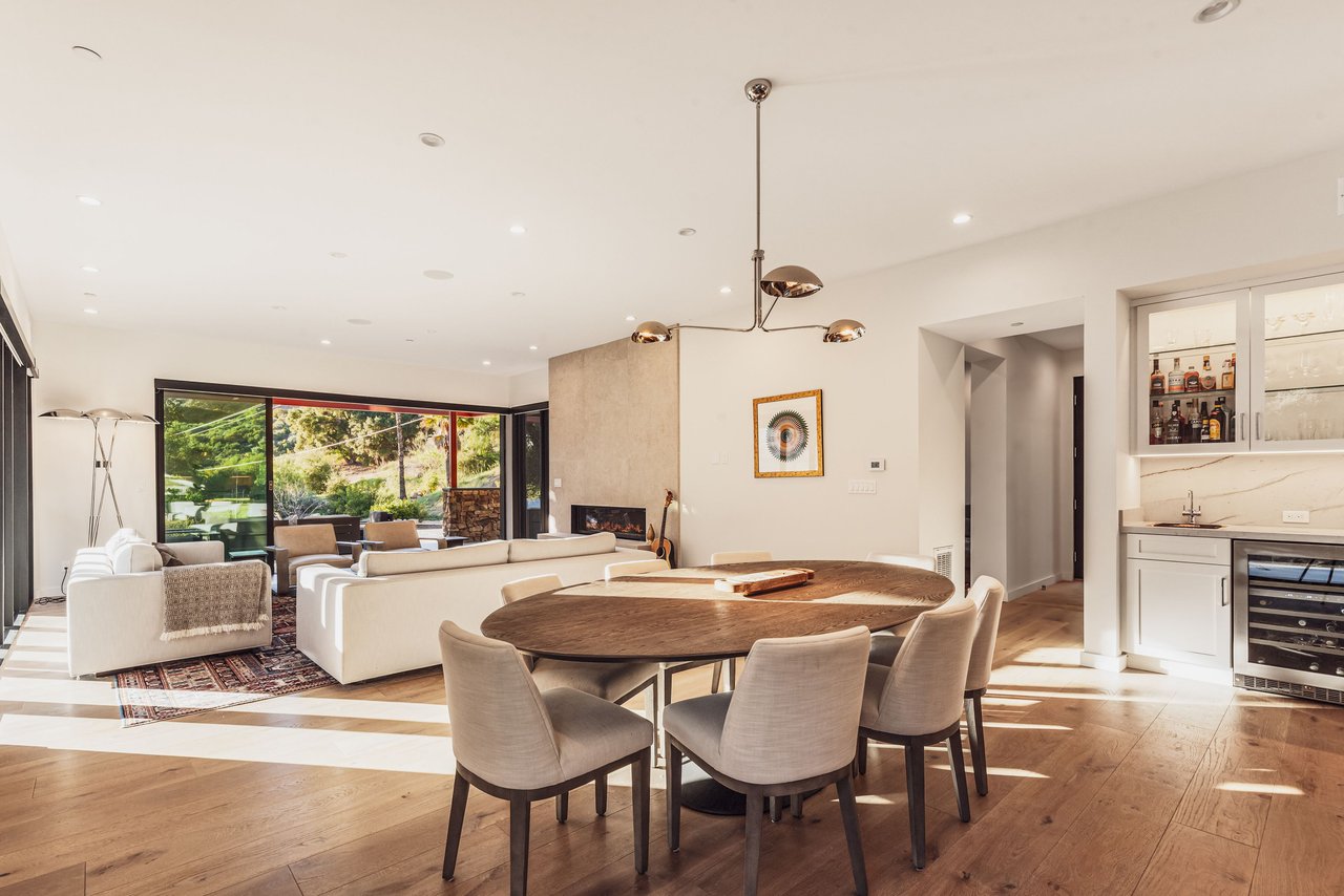 Extraordinary Modern Farmhouse 