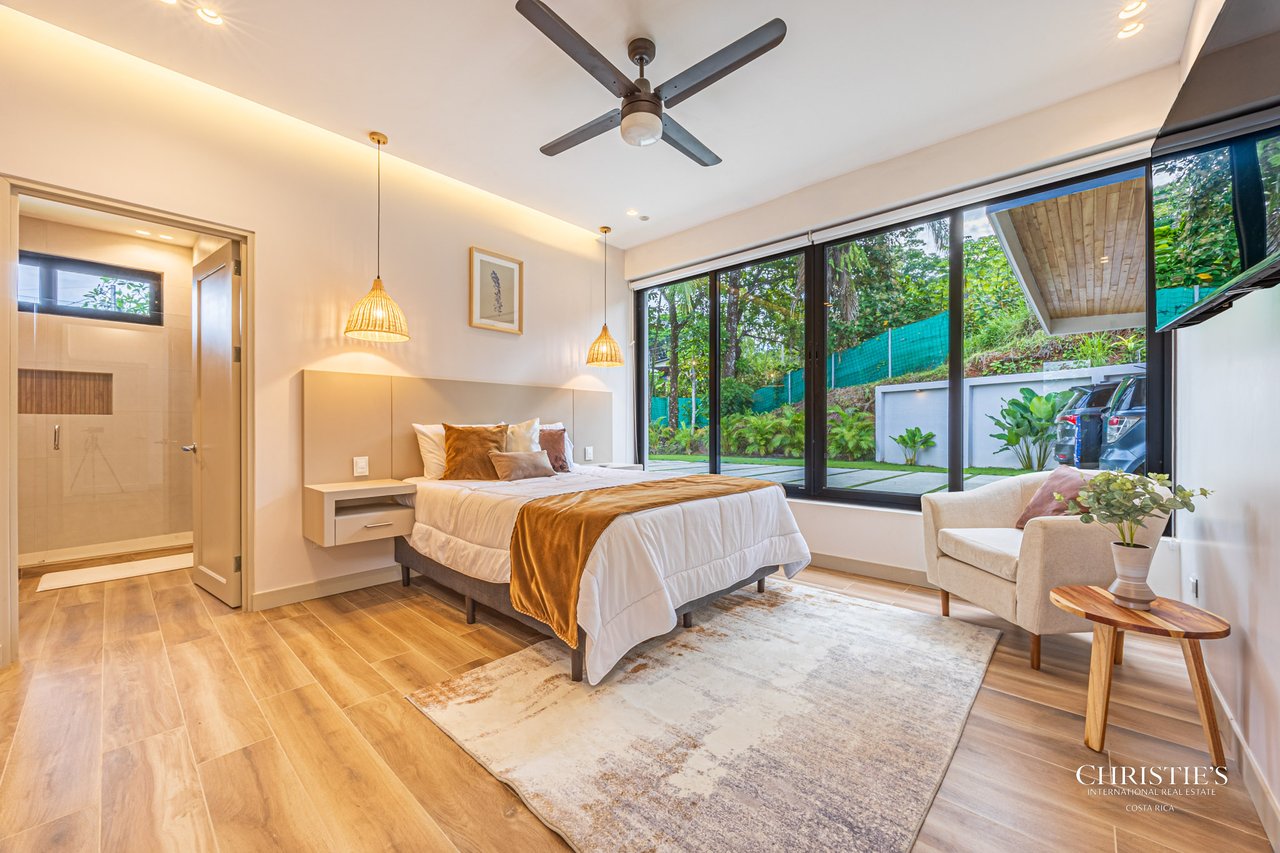 Casa Iguana Turnkey Tropical Paradise