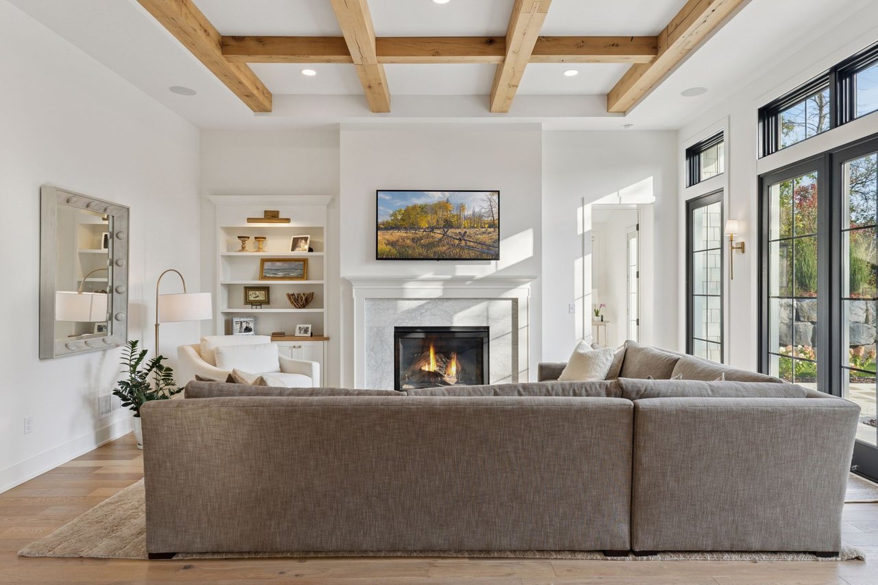 550 Orono Orchard Road S, Orono