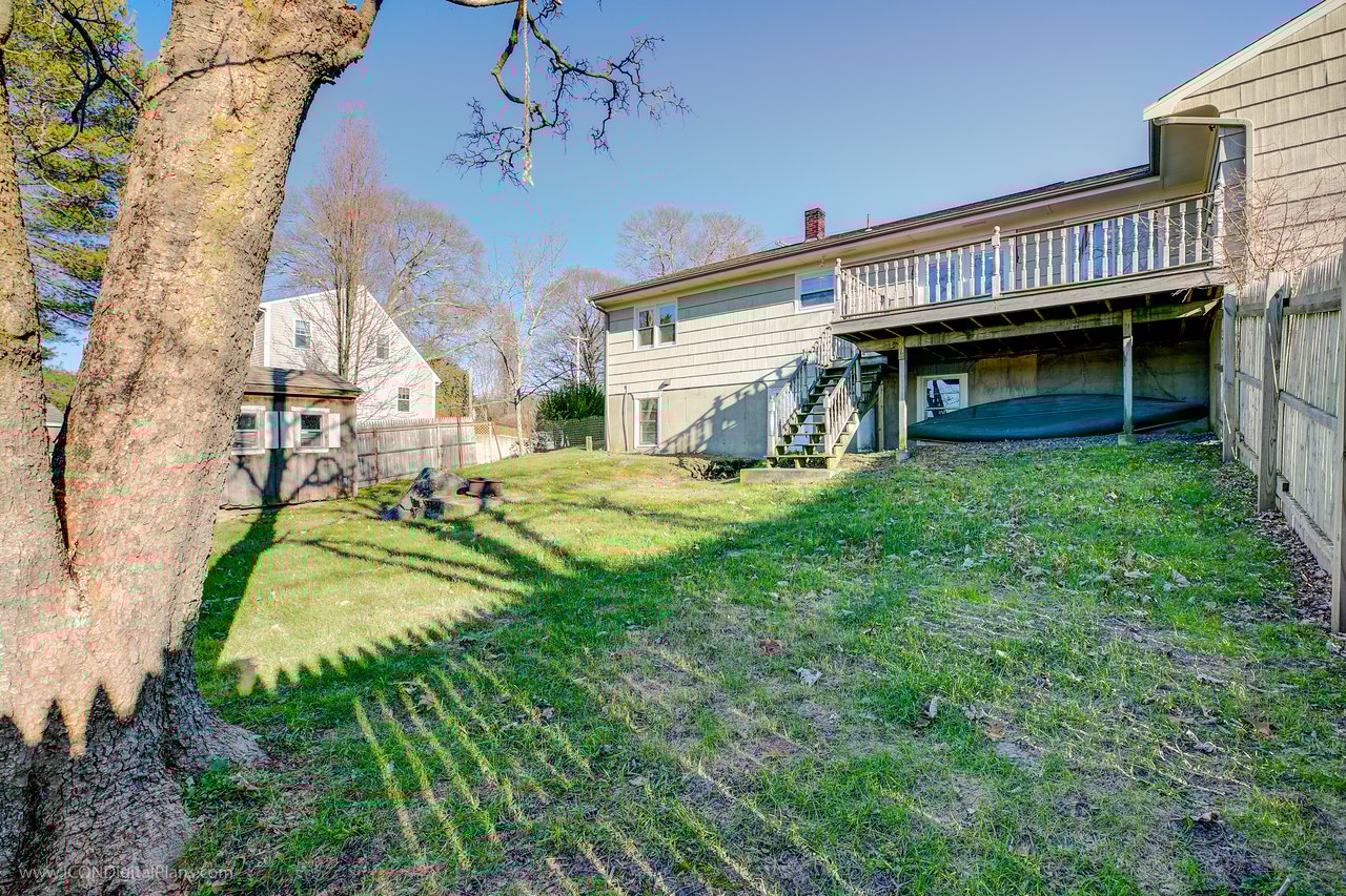 2685 Main Road, Tiverton, RI 02878