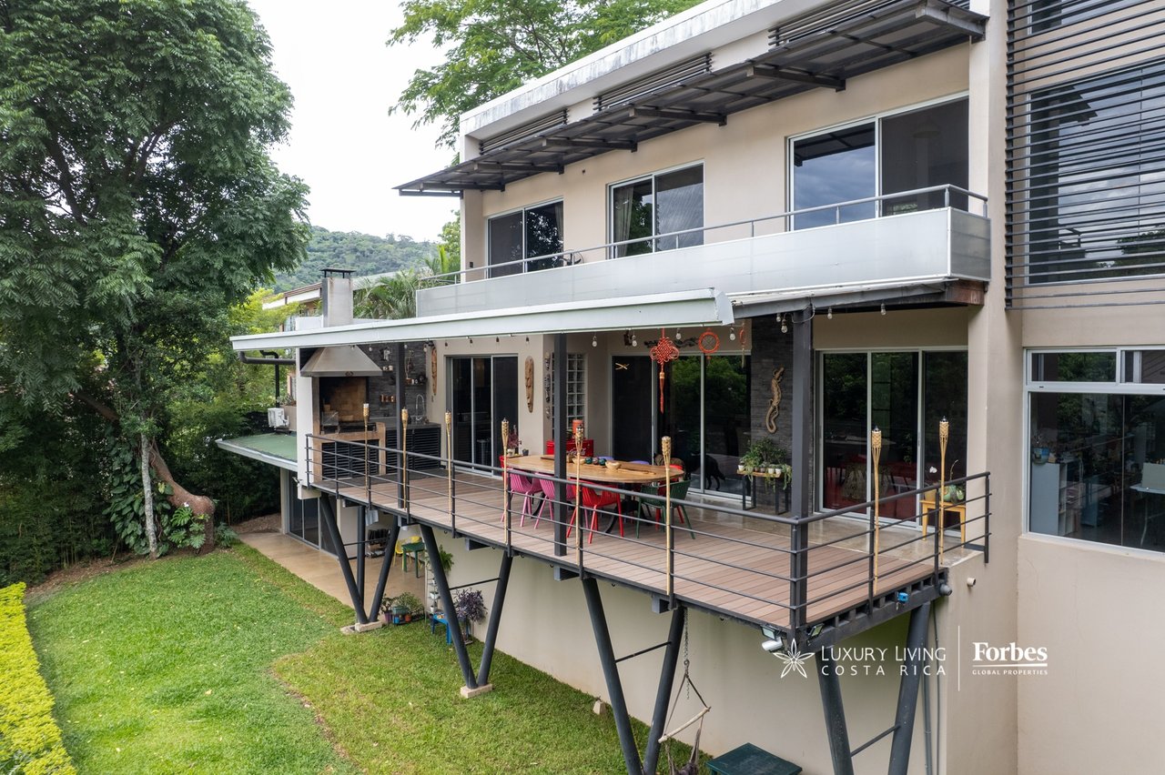 21441 - Luxury Three-Story Home Surrounded by Forest in Santa Ana
