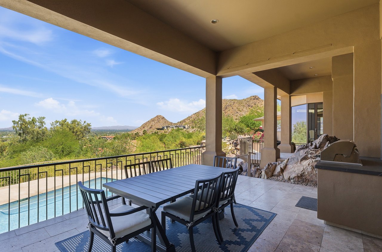 5411 E ROADRUNNER Road