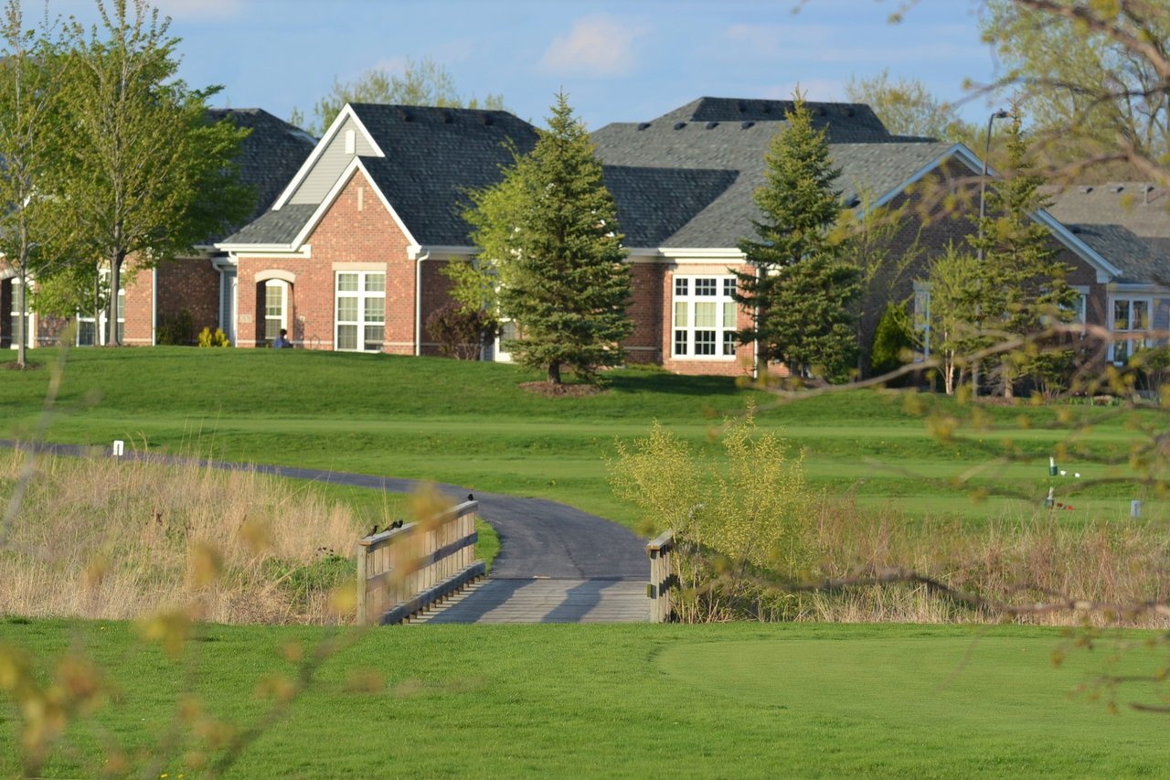 Carillon Club 55+ Naperville Landscape and Walking Path