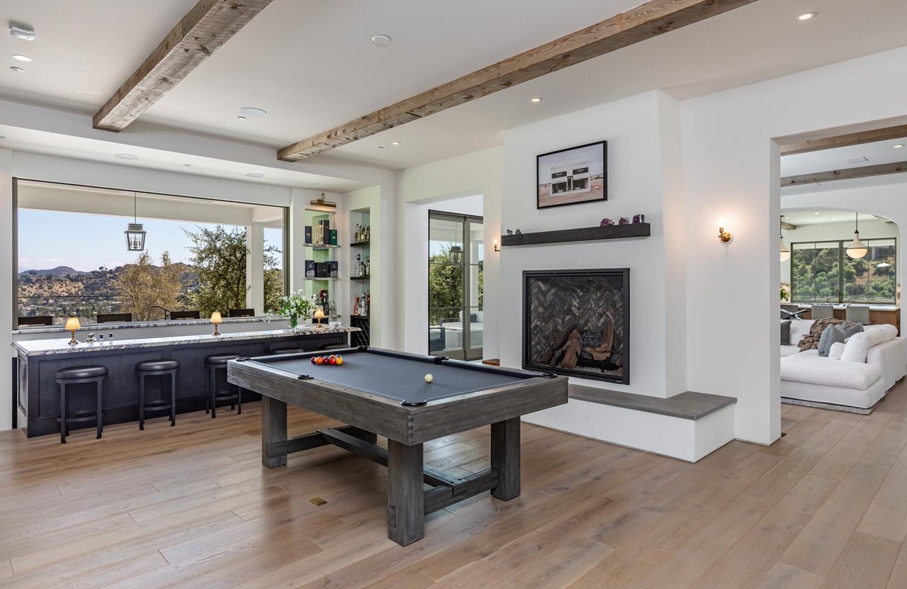 11951 Pinnacle Pl, Beverly Hills