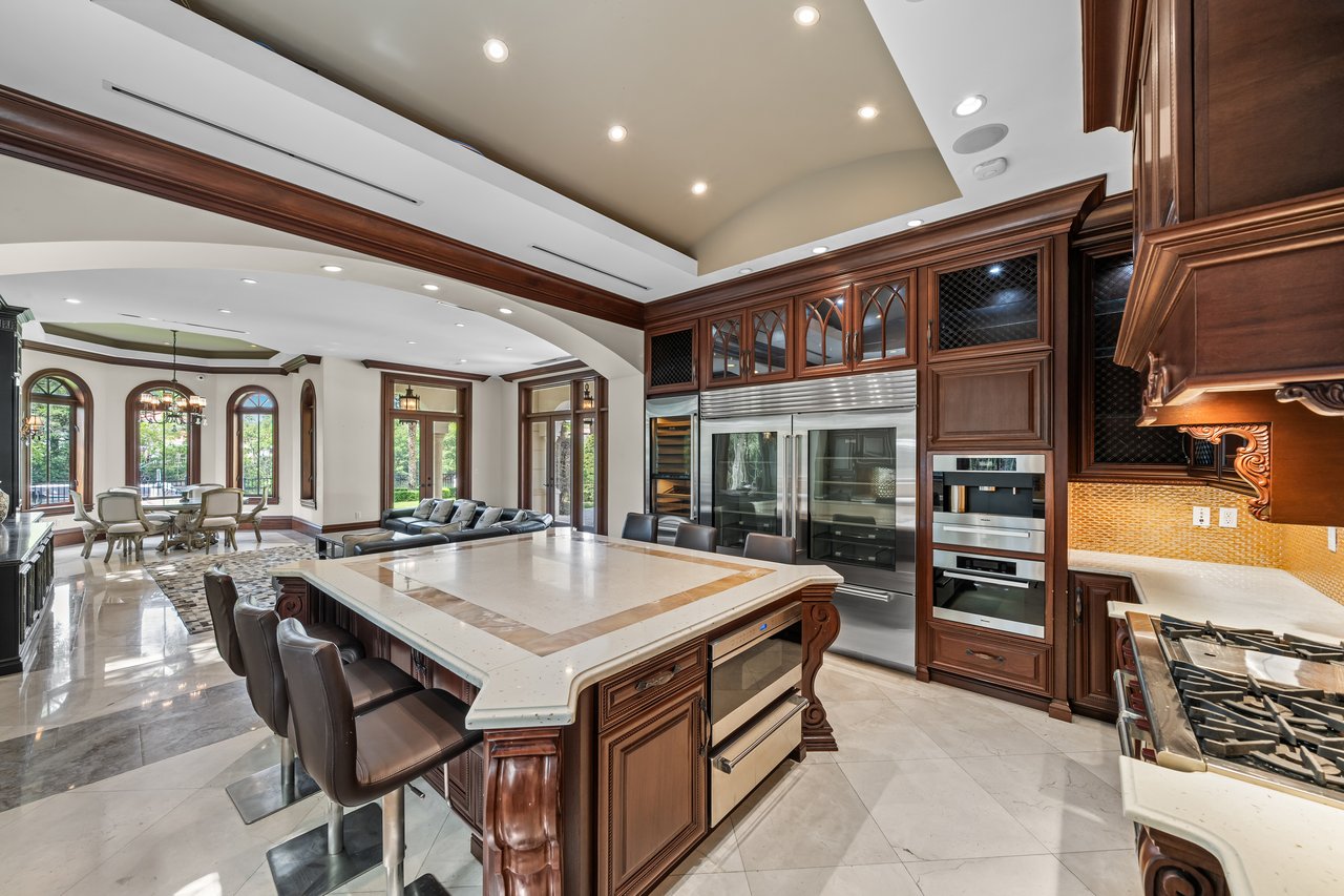 150 Edgewater Drive
