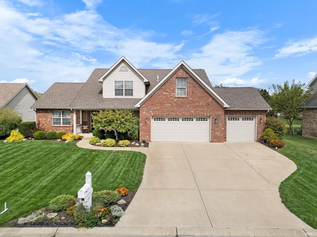 778 N Commodores Ln