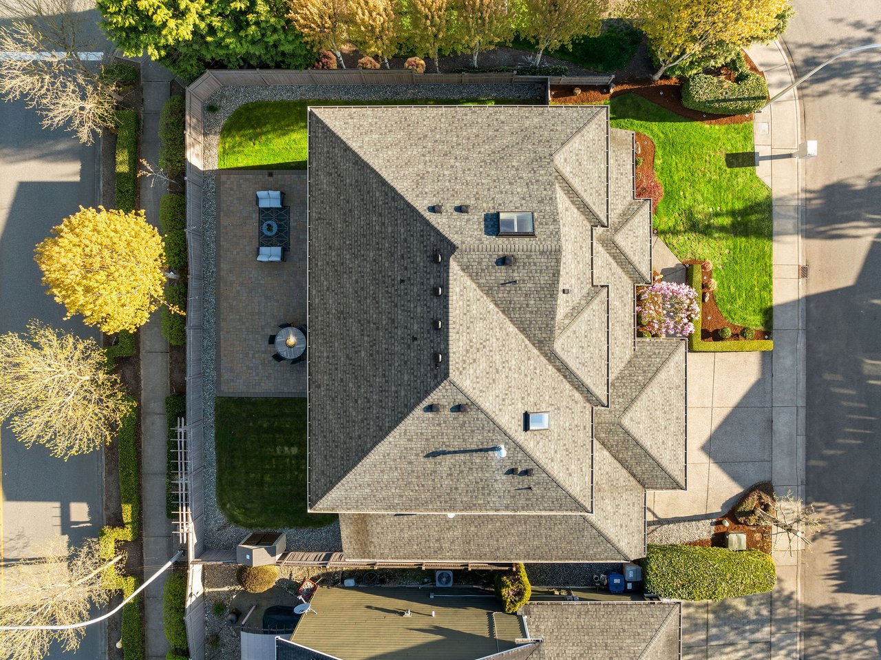 202 Chelan Ct NE