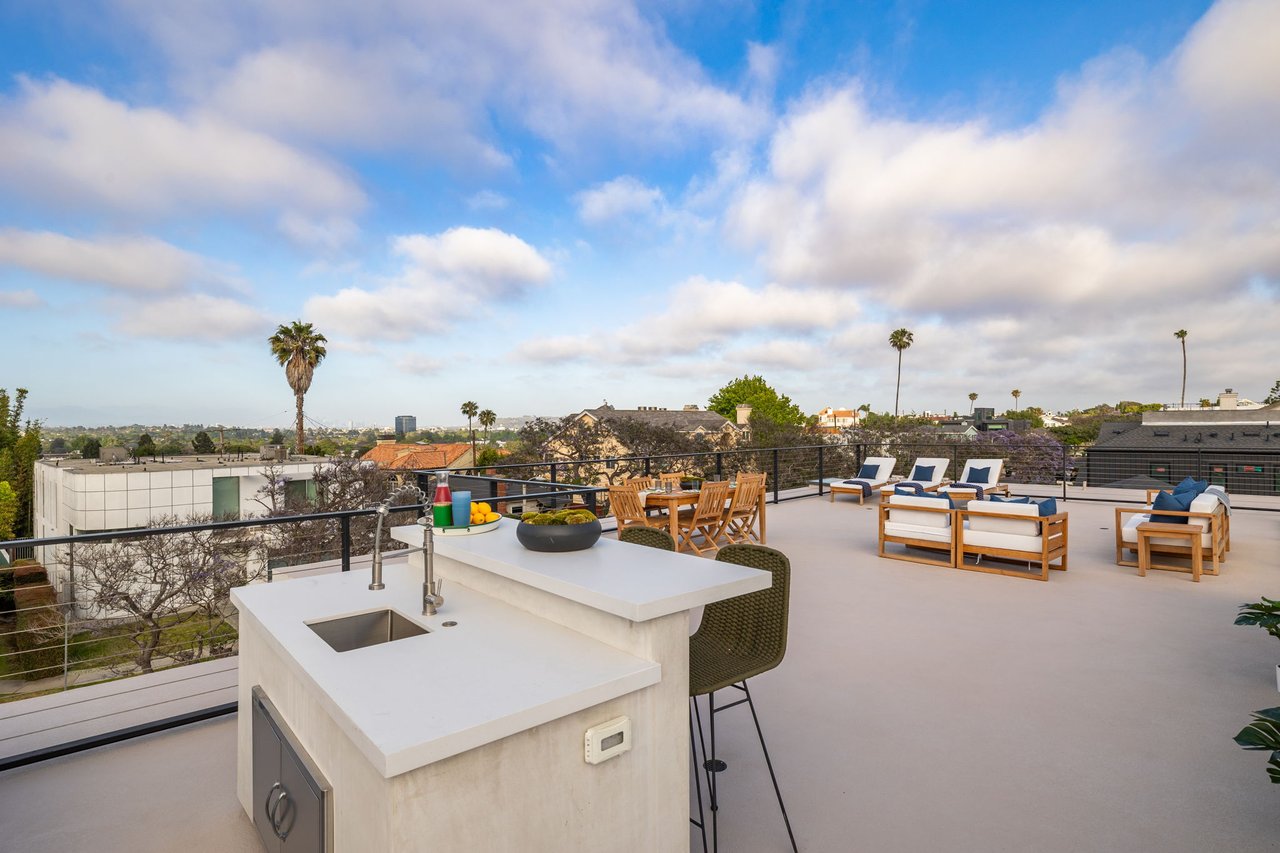 3041 Mountain View