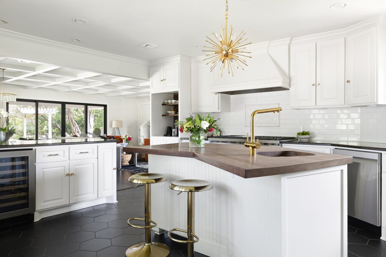 3742 Golden Rain Cove