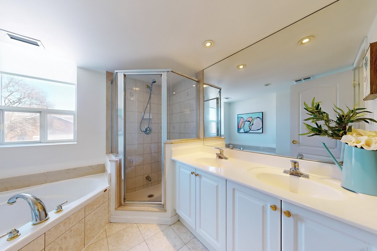 3130 Yonge Street Unit: 305