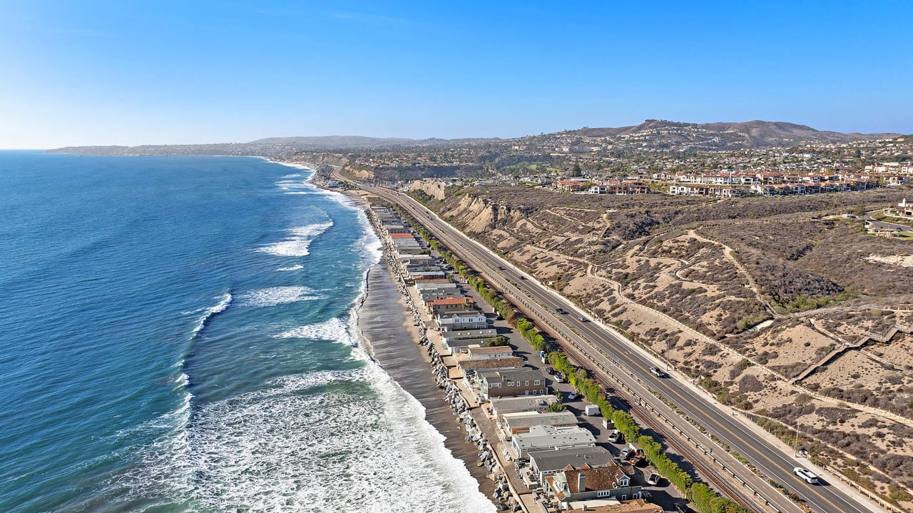 1880 N El Camino Real 38