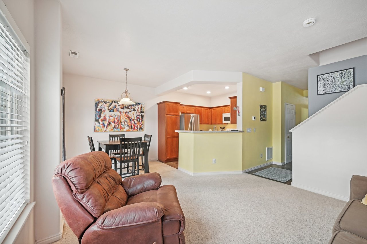 211 Greenfield Cir 103