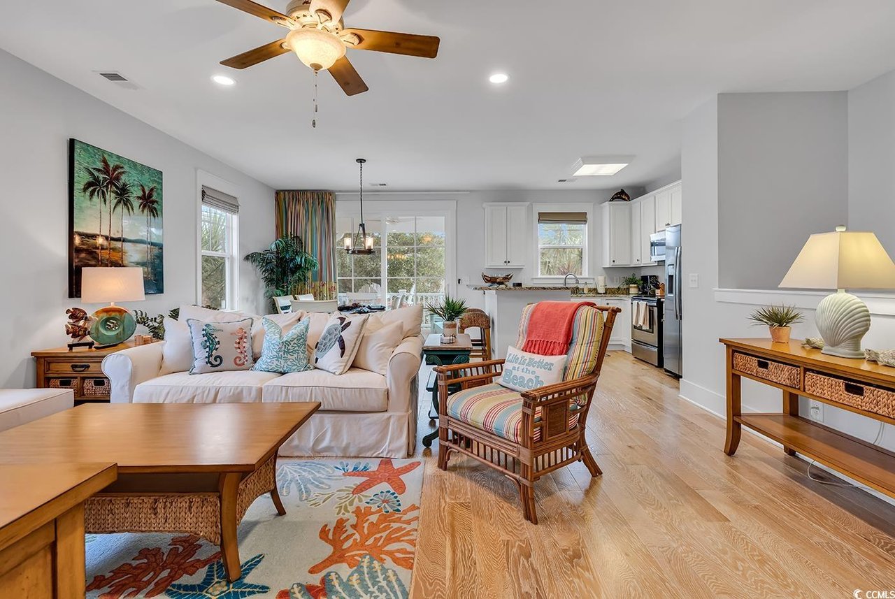 820 Madiera Dr. Unit: 14
