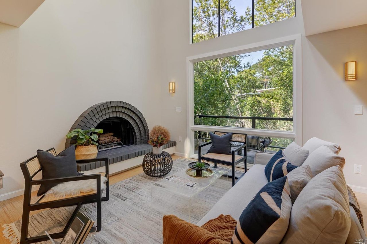 708 Cabin Dr