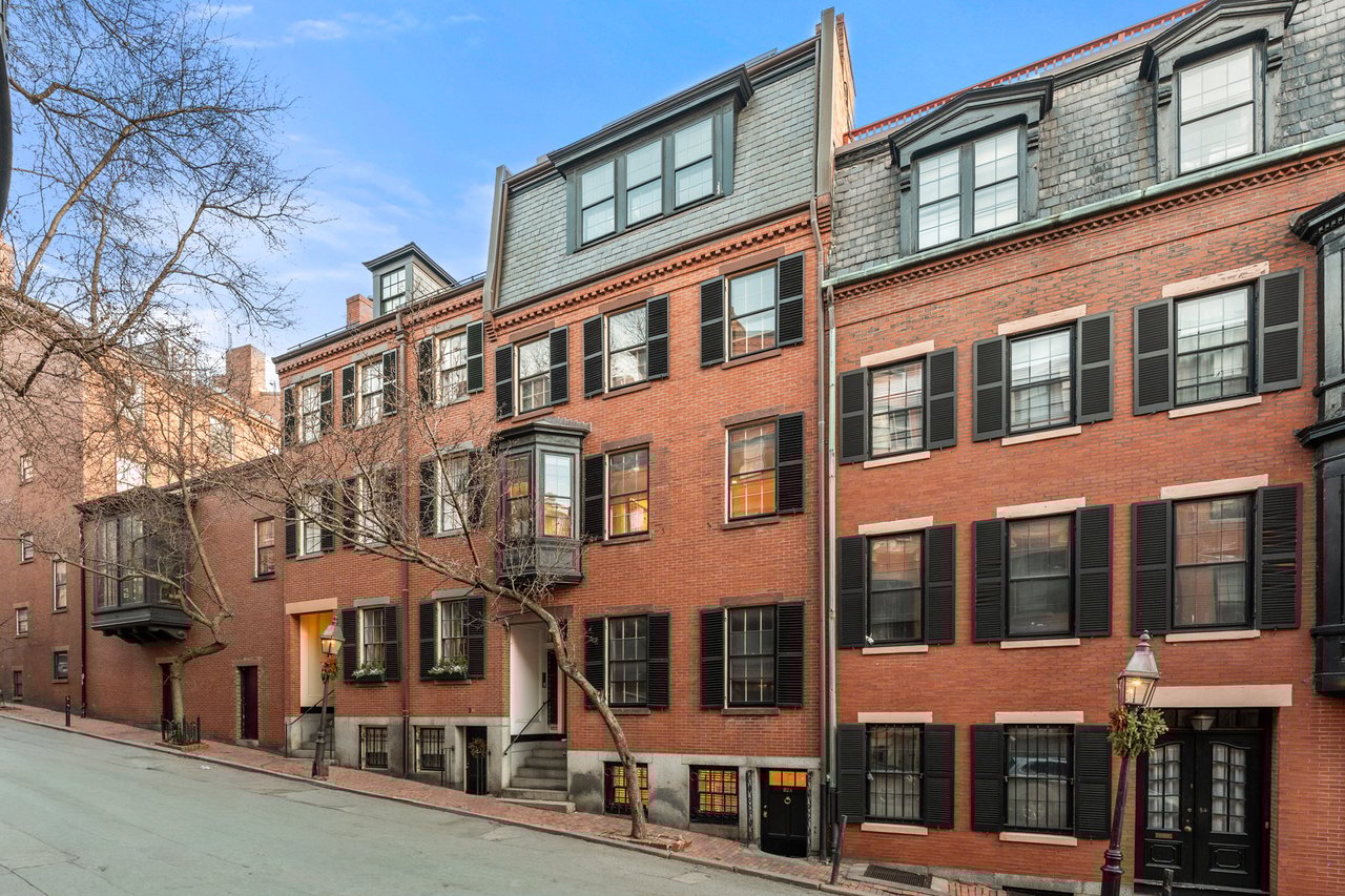 82 Pinckney Street, A