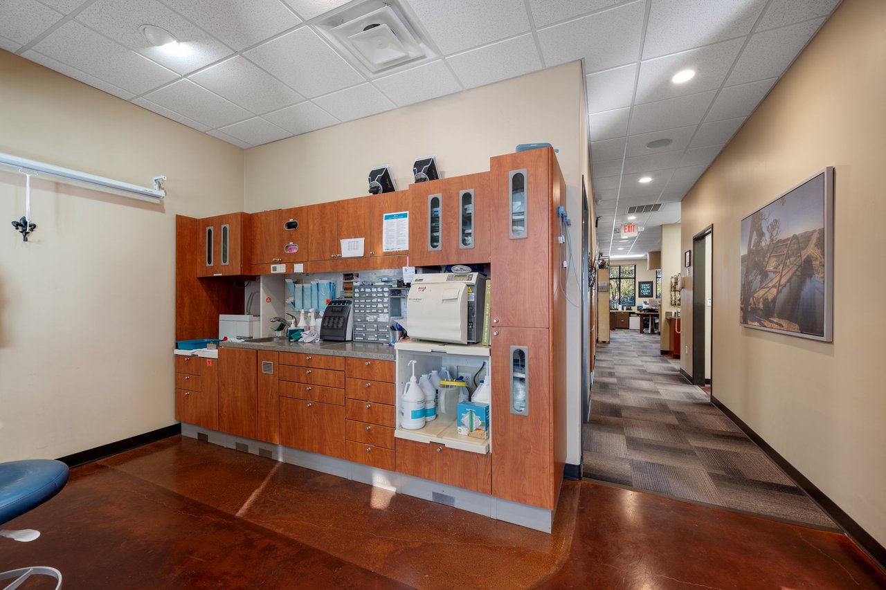 7215 Wyoming Springs