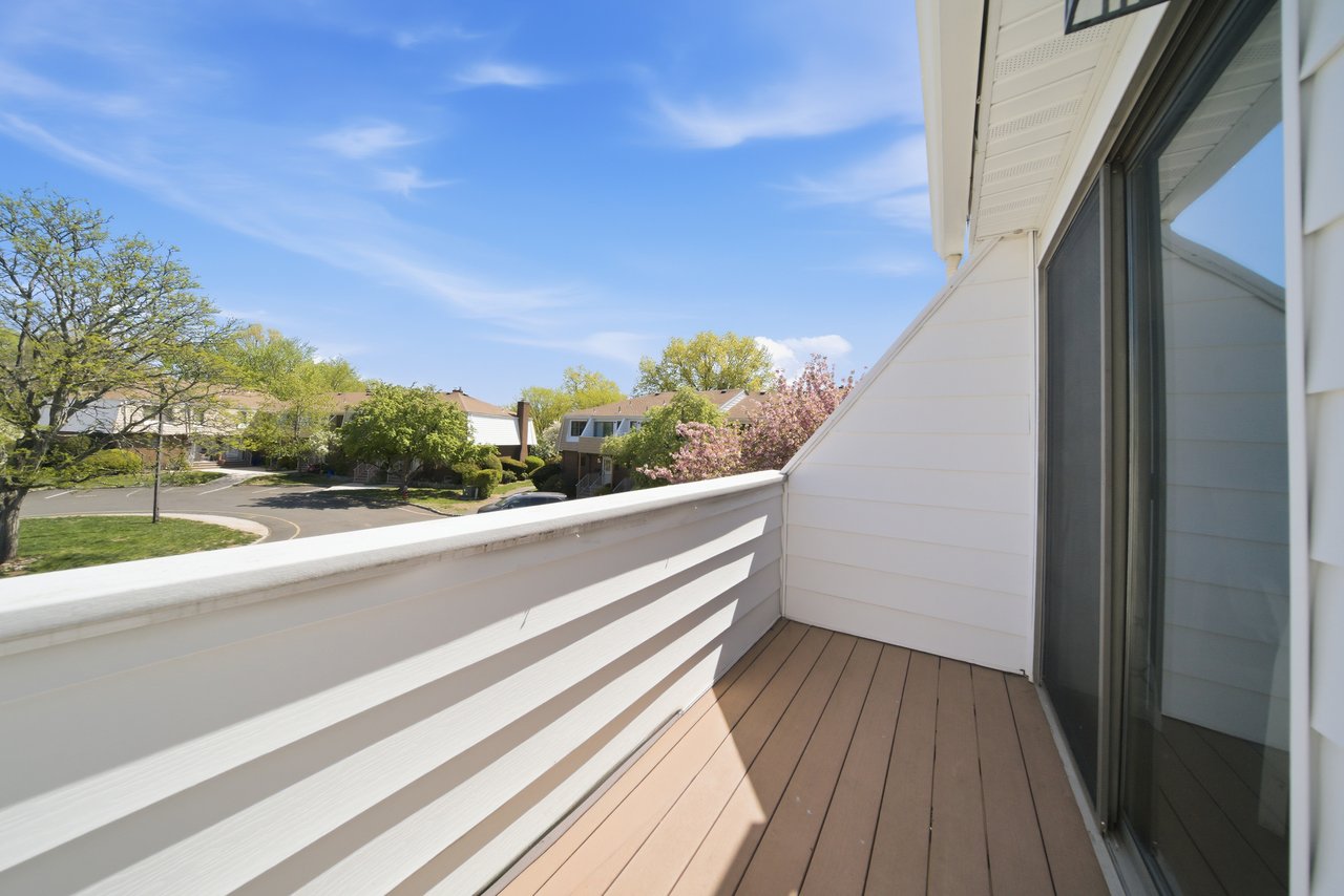 2401 Tudor Court