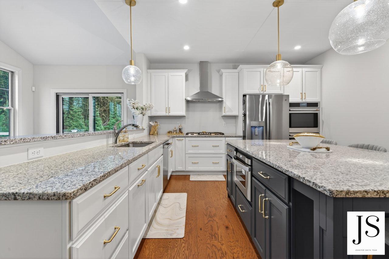 7 Overfield Ln, Glen Mills, PA 19342