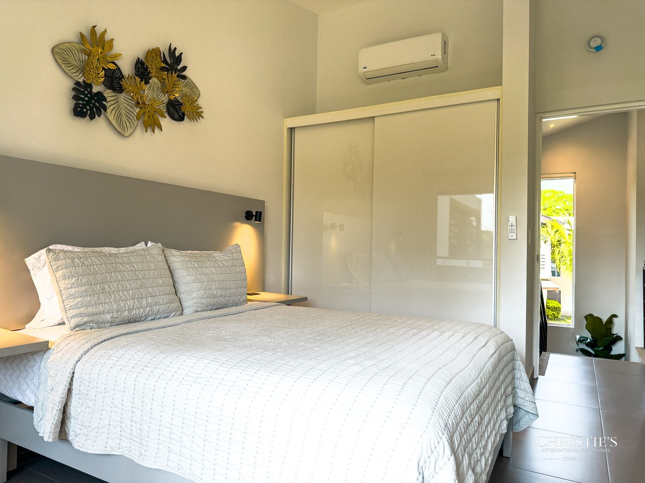 Ciudad del Mar Modern Home - South Jaco Beach 