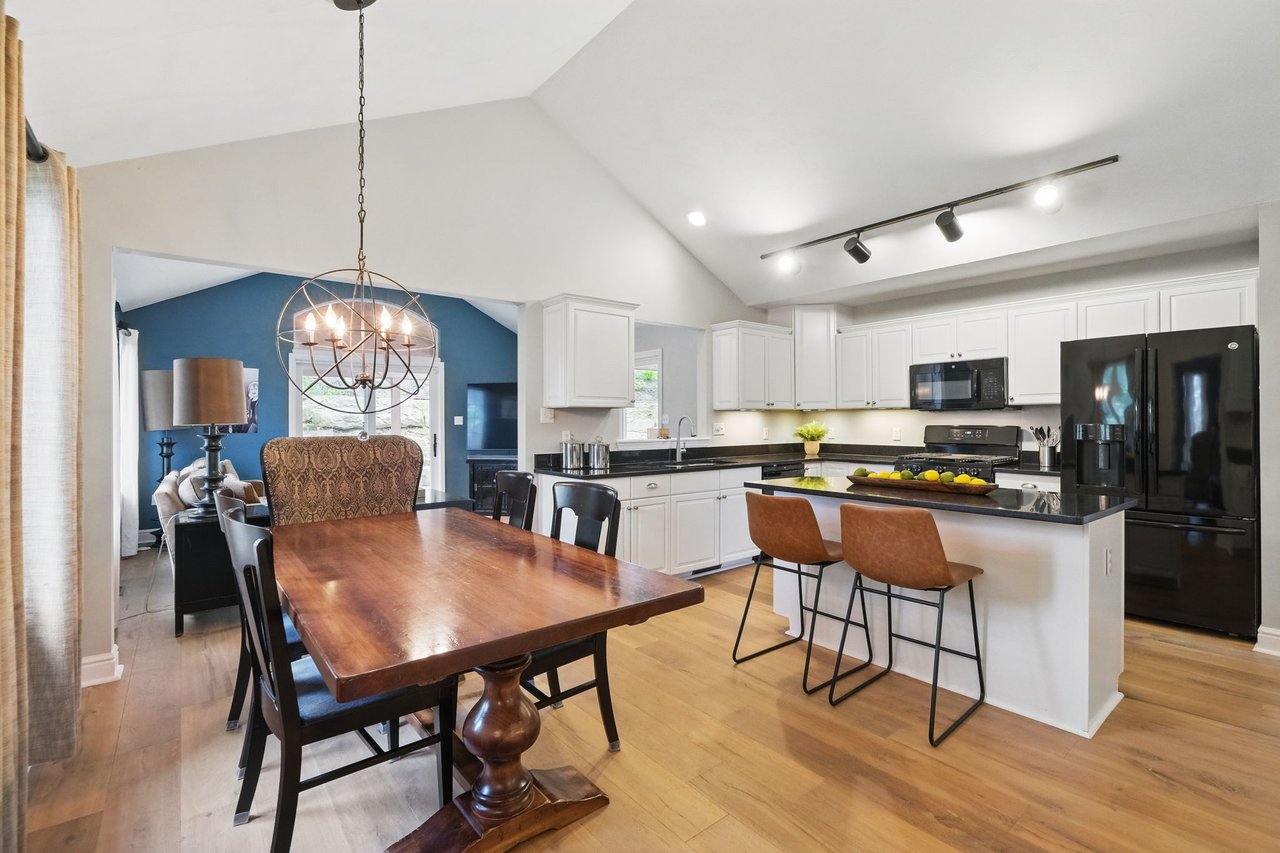707 Kathleen Dr