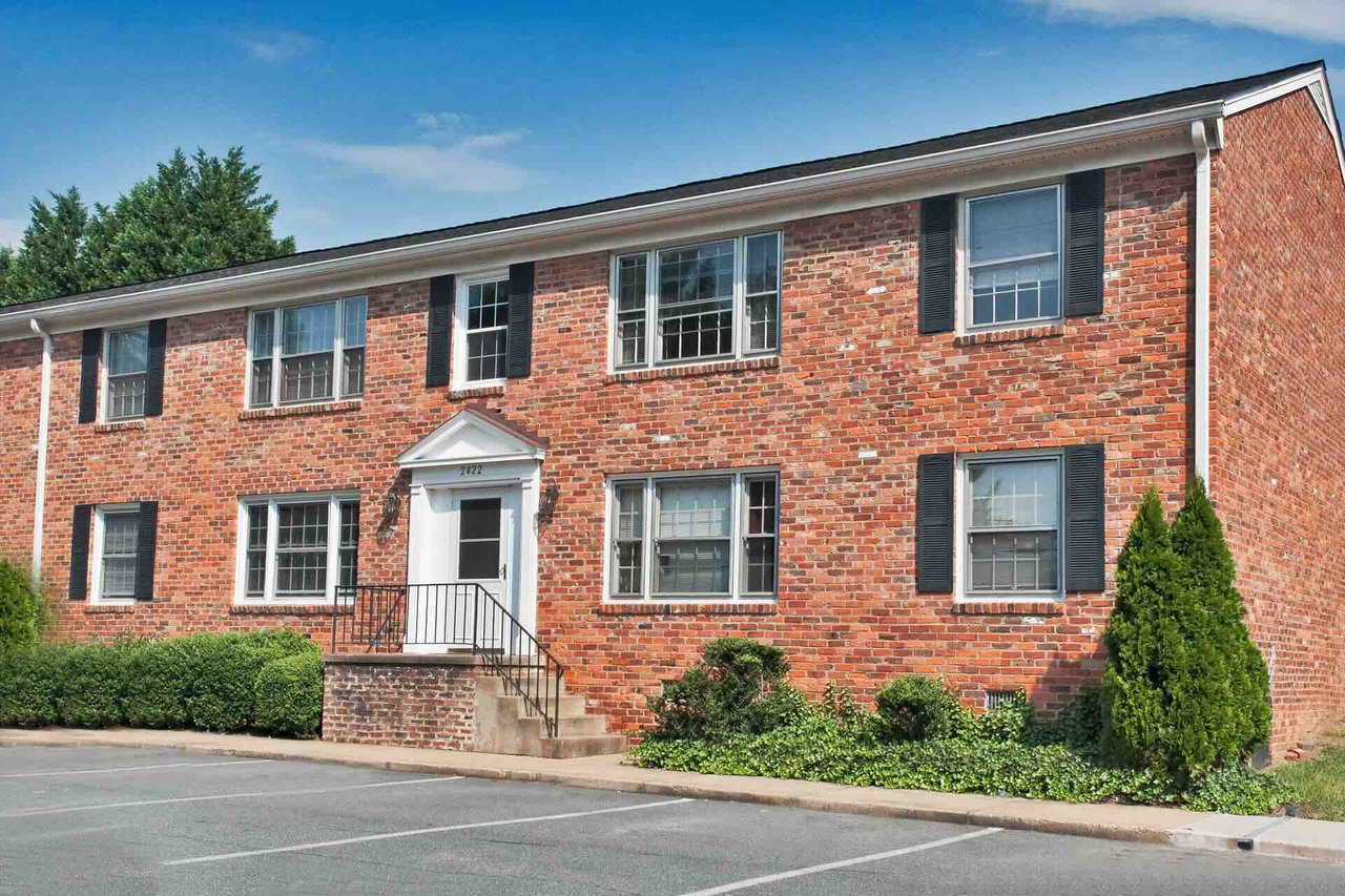 Hessian Hills Condominiums