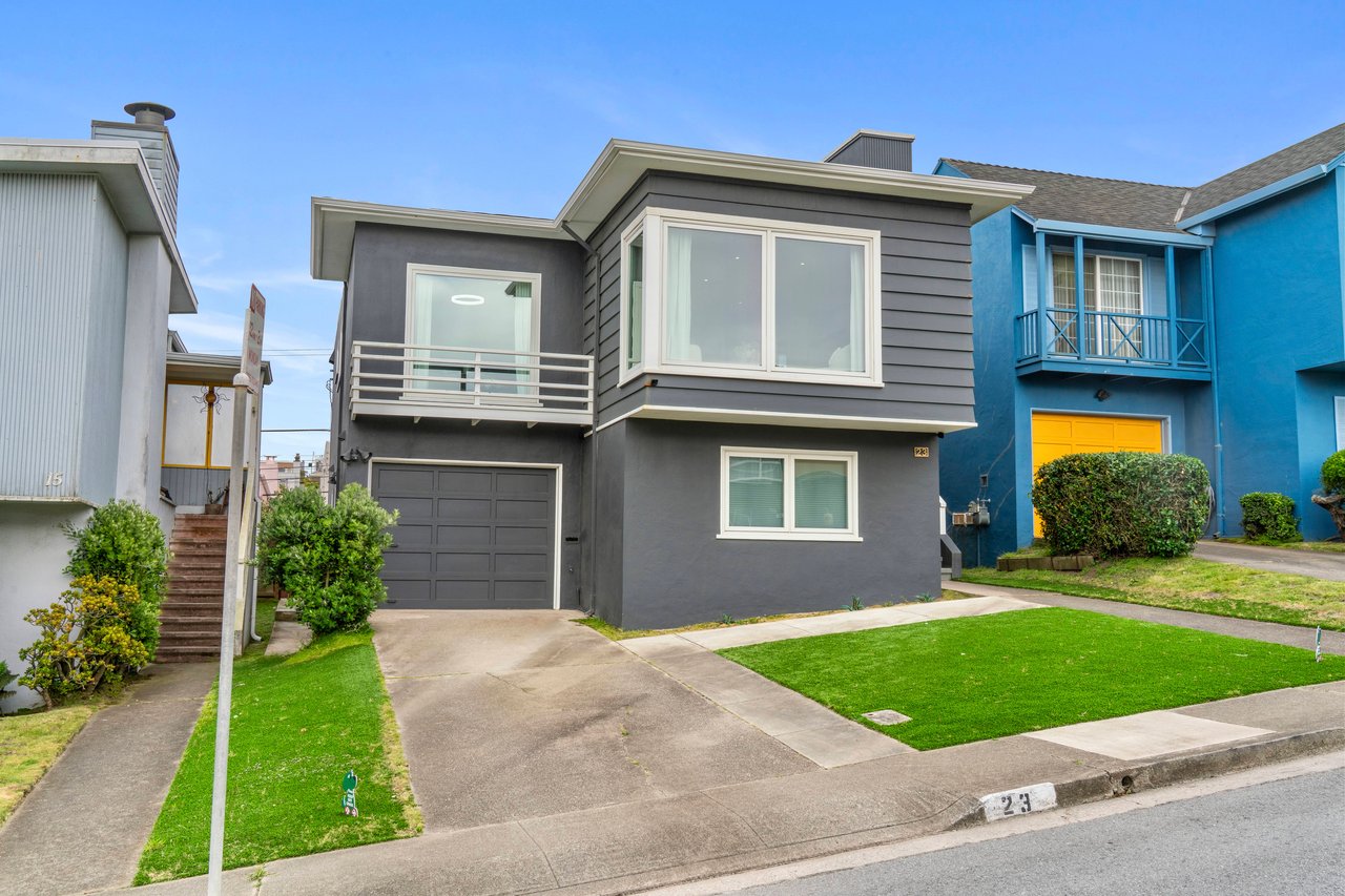 23 Fernwood Ave