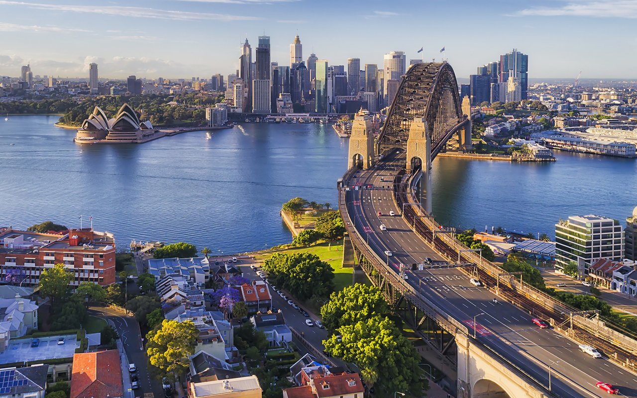The Biggest Pros and Cons of Buying A House Near A Highway, Airport, and Other Landmarks