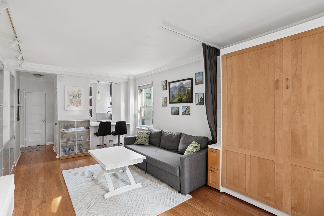 310 East 49th Street 9C