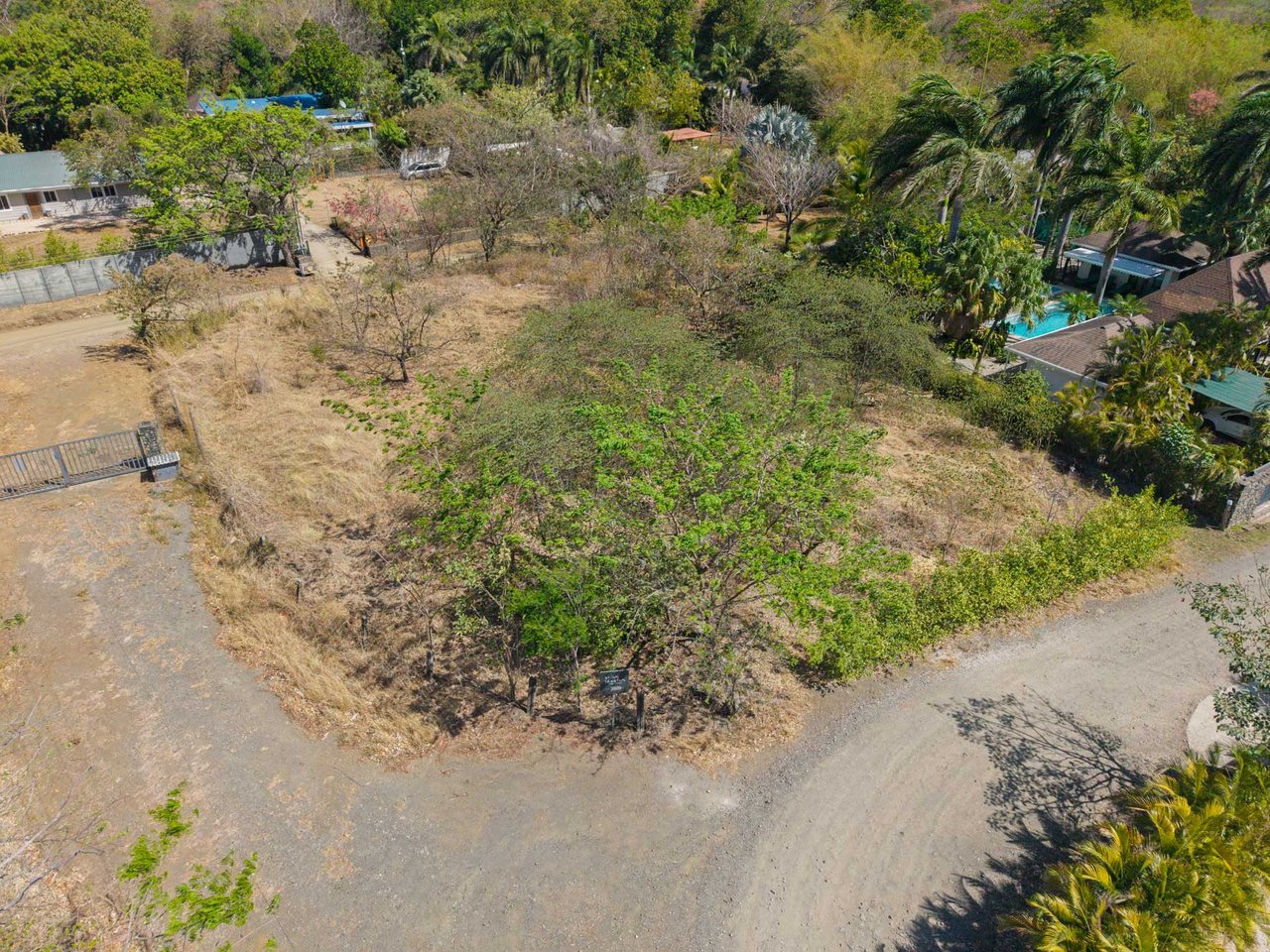 Spacious 2,179 m² Corner Lot in Río Santo Near Tamarindo