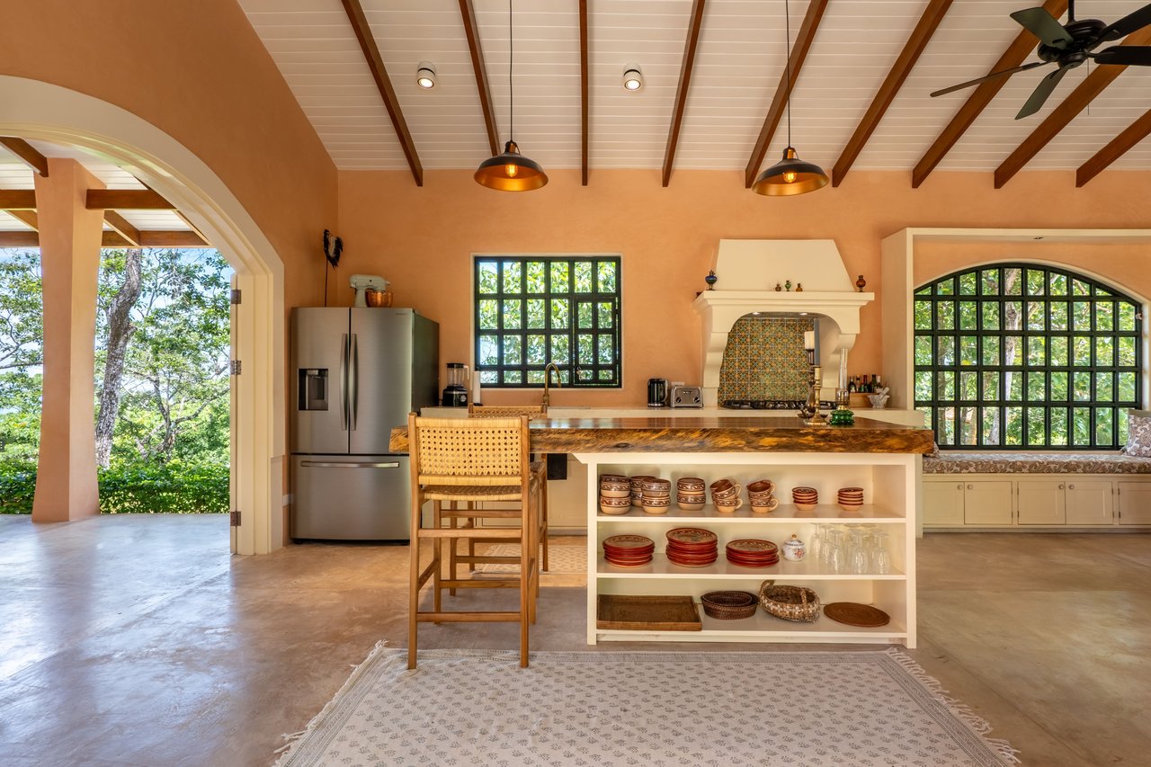 Chakra Bohemian Retreat / Las Delicias, Montezuma , Cóbano